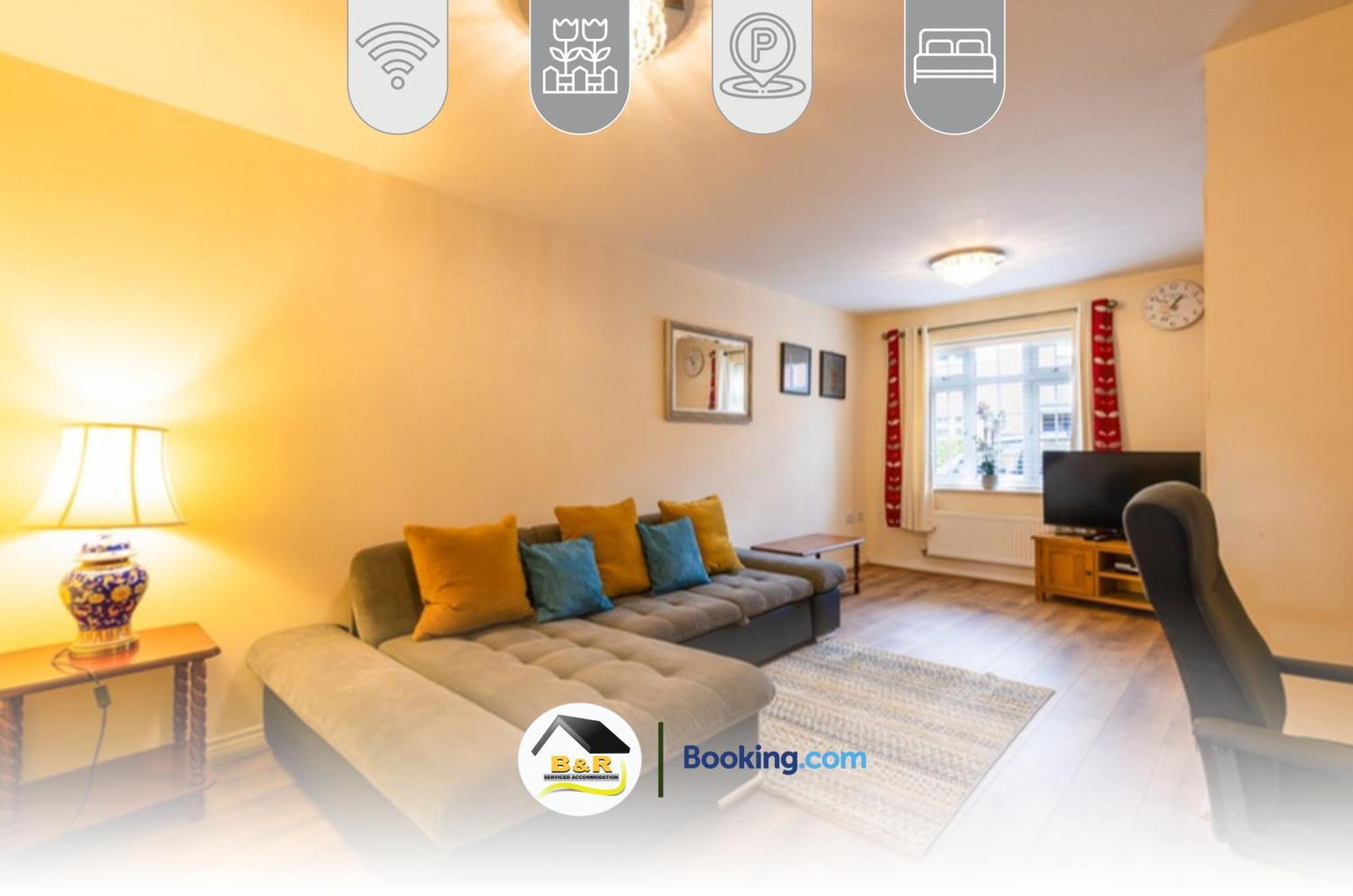 B And R Serviced Accommodation: Spacious 3-Bedroom with High-Speed Wi-Fi Amesbury Exterior photo